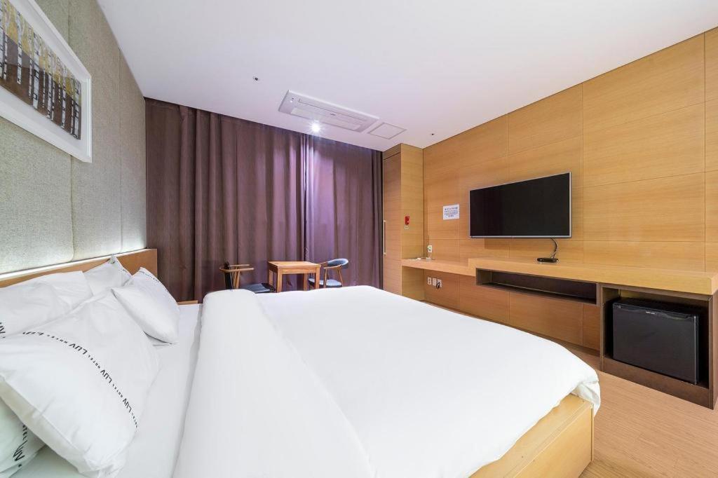 Business Design Hotel Luv Інчхон Екстер'єр фото
