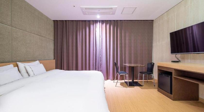 Business Design Hotel Luv Інчхон Екстер'єр фото