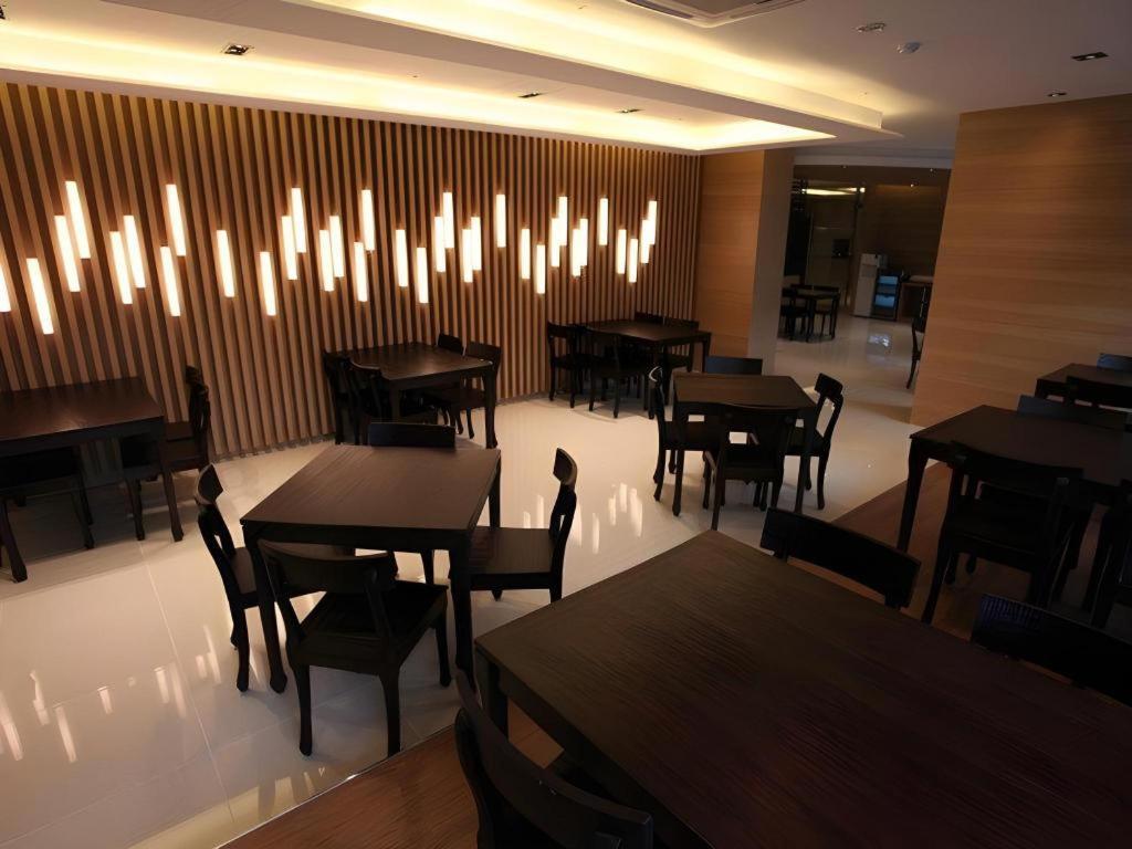 Business Design Hotel Luv Інчхон Екстер'єр фото