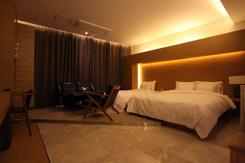 Business Design Hotel Luv Інчхон Екстер'єр фото
