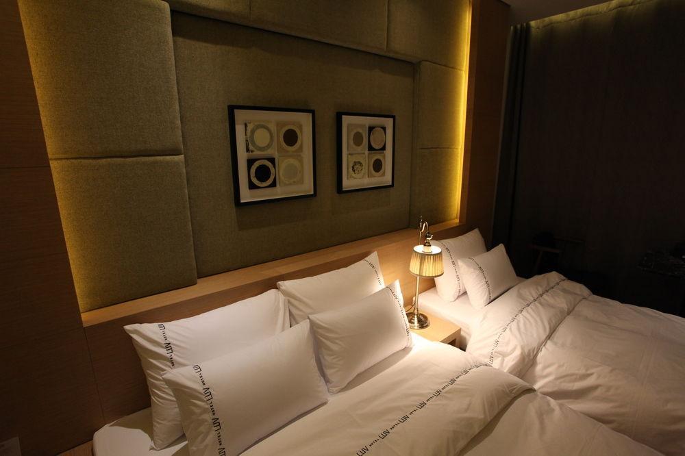 Business Design Hotel Luv Інчхон Екстер'єр фото